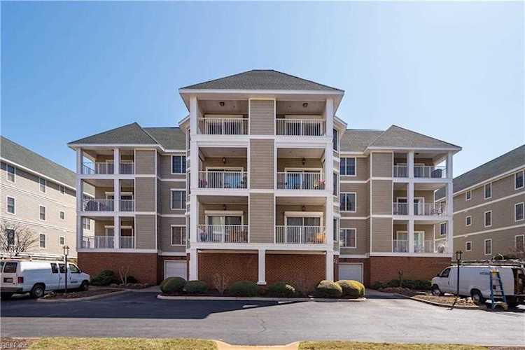 2421 Ocean Shore Cres #401 Virginia Beach, VA 23451