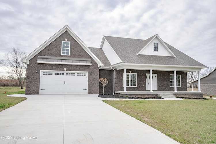 421 Robin Way Shepherdsville, KY 40165