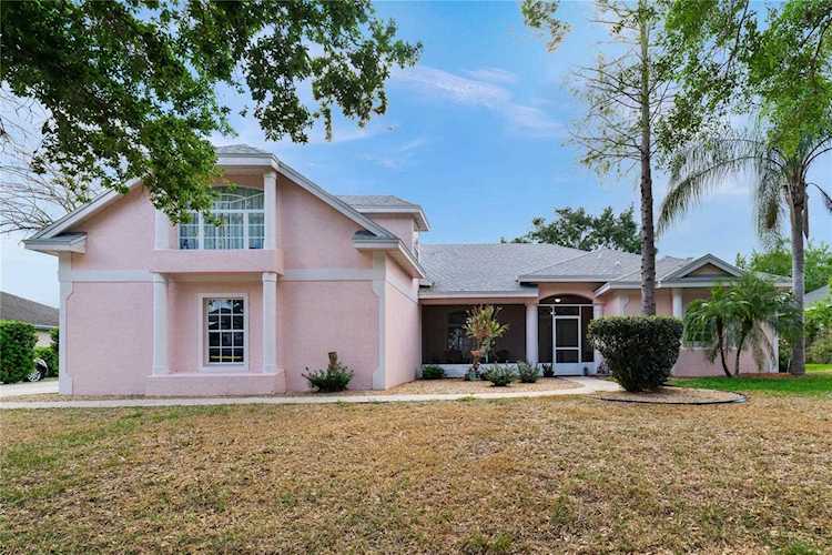 9943 Spring Lake Dr Clermont, FL 34711