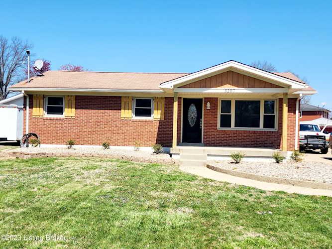 3207 Huberta Dr Louisville, KY 40216