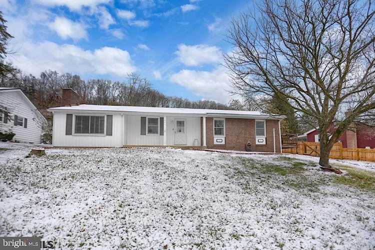 541 Summit Dr Lewistown, PA 17044 | home for sale | KBB Photo 1