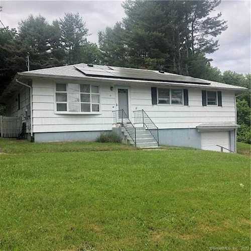 41 Kenneth Circle Guilford, CT 06437