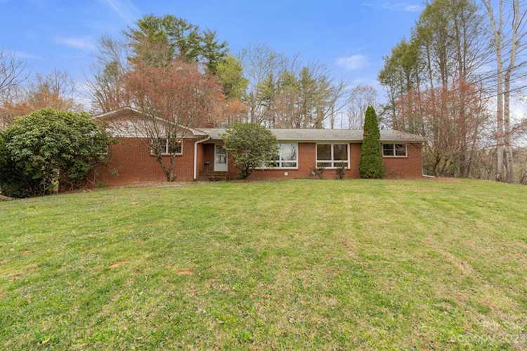 3024 New Leicester Hwy Leicester, NC 28748 | MLS 4015859 Photo 1