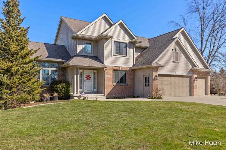 Zokoe Team's newest listing: 3707 Nicole Ct, Walker, MI, 49534 Photo 1