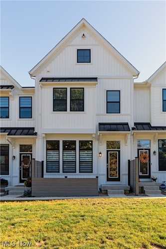 4810 Mills Pointe Way Westlake, OH 44145