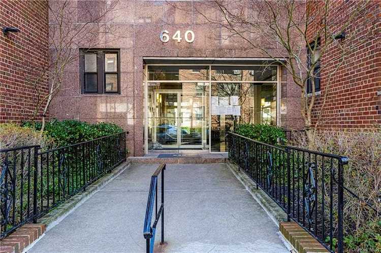 640 W 239th Street #1E Bronx, NY 10463