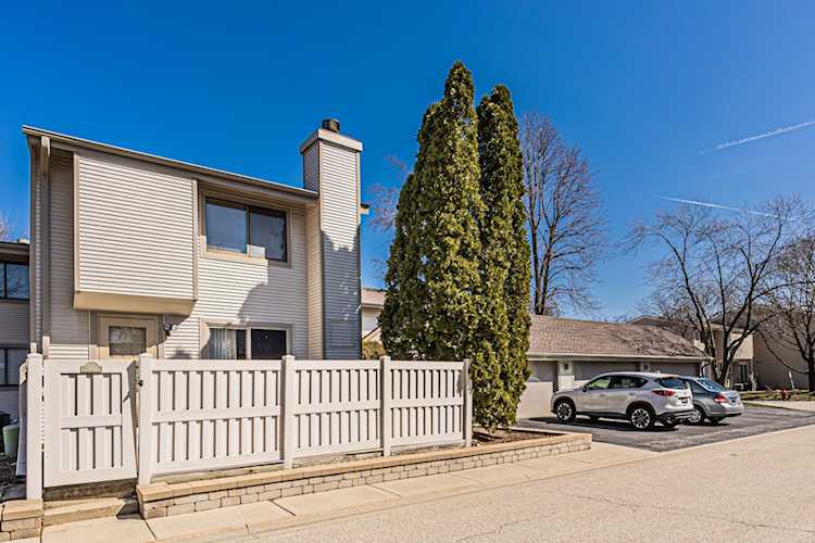 PHOTOS & DETAILS: 507 Verde Dr #507, Schaumburg, IL 60173 For Sale - MLS #11749364 - Photos, Virtual Tour, School Info - Real Estate Listing Info Photo 1