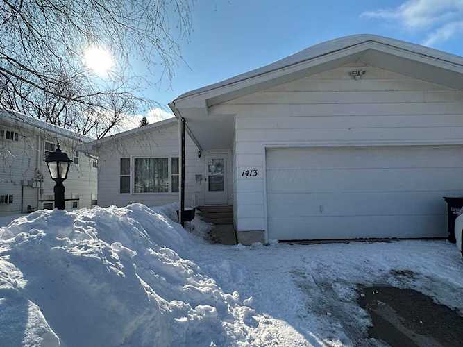1413 16 1/2 St S Fargo, ND 58103 MLS 231141