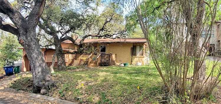2206 La Casa DR Austin, TX 78704
