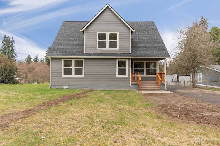 325 Nevada St Longview, WA 98632
