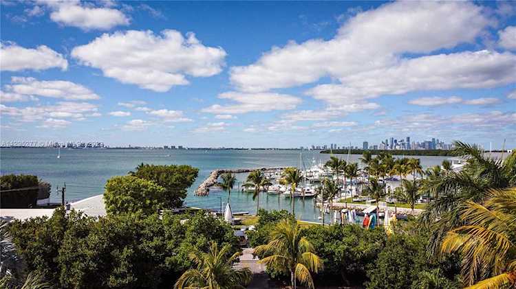 225 Harbor Dr Key Biscayne, FL 33149