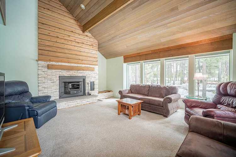 57364 Lost Ln Sunriver, OR 97707 | MLS 220161191 Photo 1