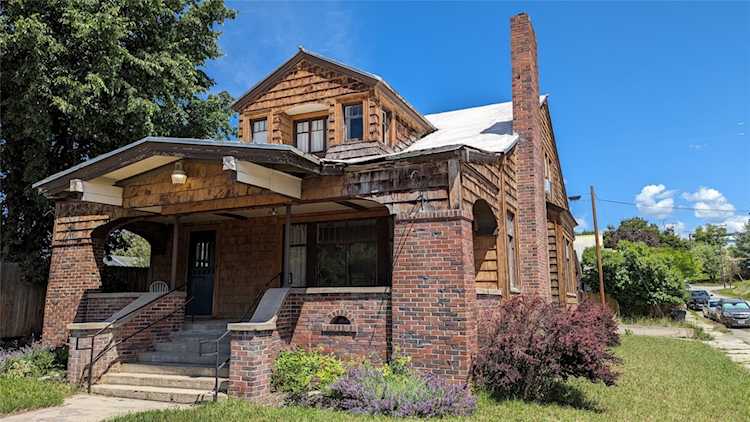 300 E 1st Ave Eureka, MT 59917