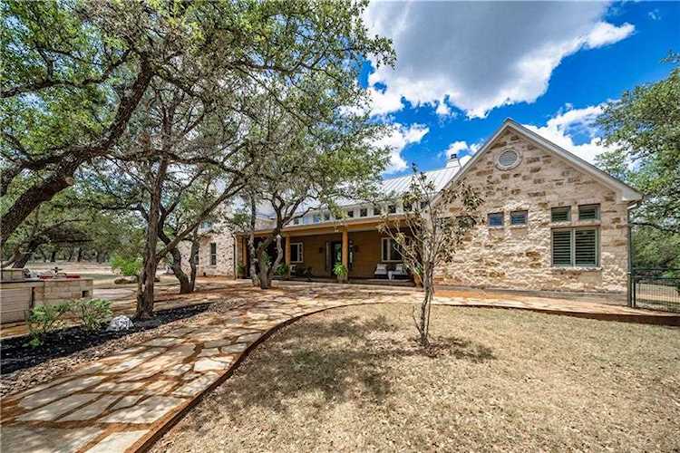 311 Carrol LN Dripping Springs, TX 78620