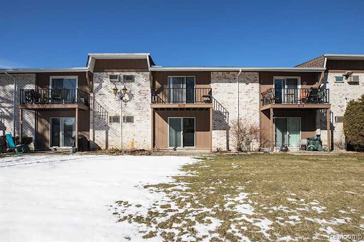 7530 Woodview St #1 Westland, MI 48185 condo for sale, MLS#20230019784 | Dwellings Michigan Real Estate Photo 1