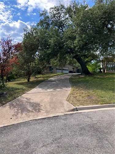 601 Sandringham CIR Austin, TX 78704