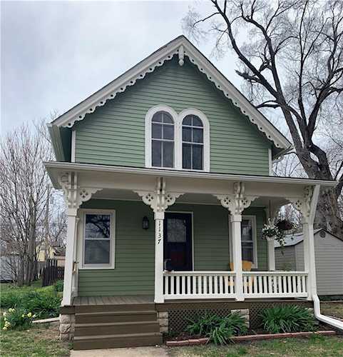$285,000 - 1137 Pennsylvania St Lawrence, KS 66044 - MLS ID 2427680 Photo 1