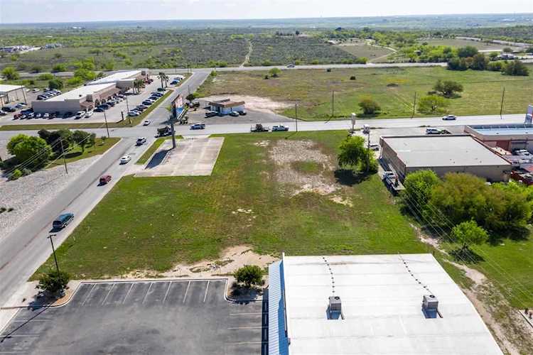 2122 Bedell Del Rio, TX 78840 MLS 204051