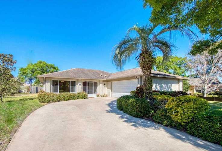 2932 Macalpin Dr W Palm Harbor, FL 34684