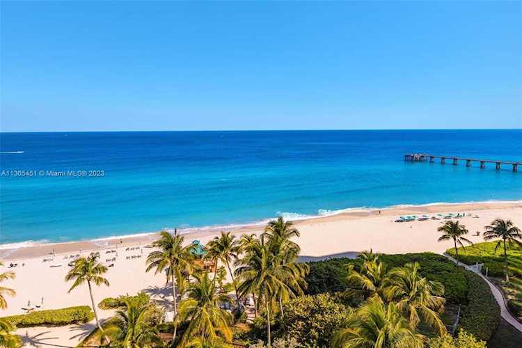 16901 Collins Ave #901 Sunny Isles Beach, FL 33160