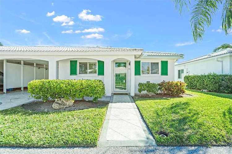 676 El Centro Longboat Key, FL 34228