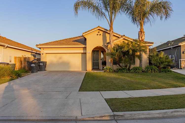 1428 N Leila St Visalia, CA 93291 | MLS 222661 Photo 1