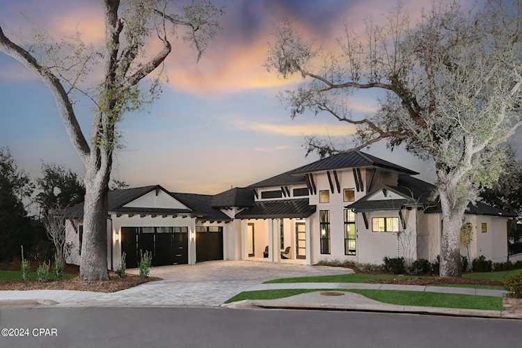 1164 Cove Pointe Dr Panama City, FL 32401