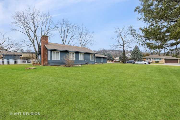 103 Beach Dr Algonquin, IL 60102 | MLS 11750769 Photo 1