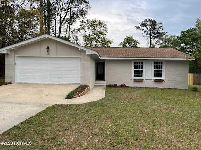 218 Londonderry Drive Wilmington, NC 28411