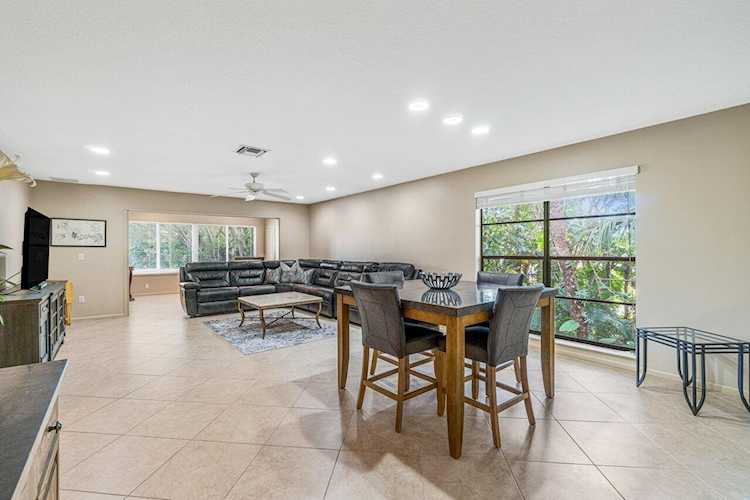 22 Westgate Lane #22h Boynton Beach, FL 33436