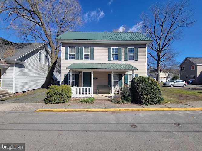205 E 5th St Laurel, DE 19956 | MLS DESU2037172 Photo 1