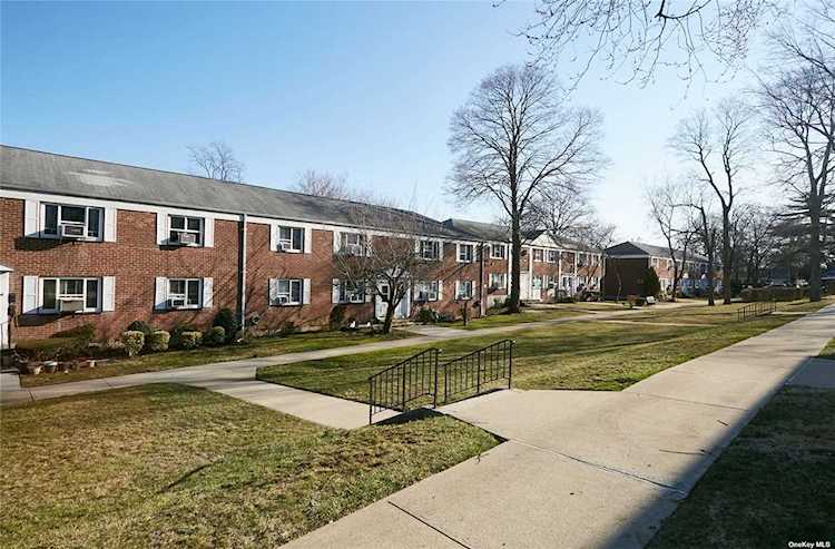 221-69 Manor Road #17-20 Queens Village, NY 11427