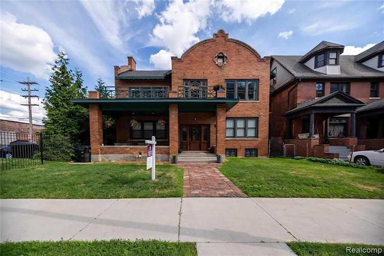 449 W Willis St #4 Detroit, MI 48201