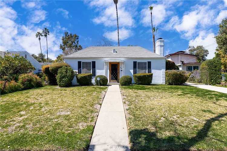 901 S Euclid Ave Pasadena, CA 91106