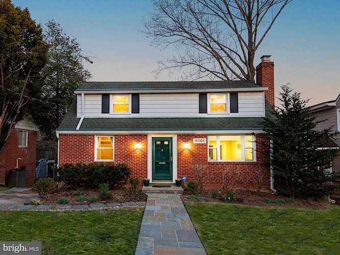 8805 Lanier Dr Silver Spring, MD 20910 | MLS MDMC2086882 Photo 1