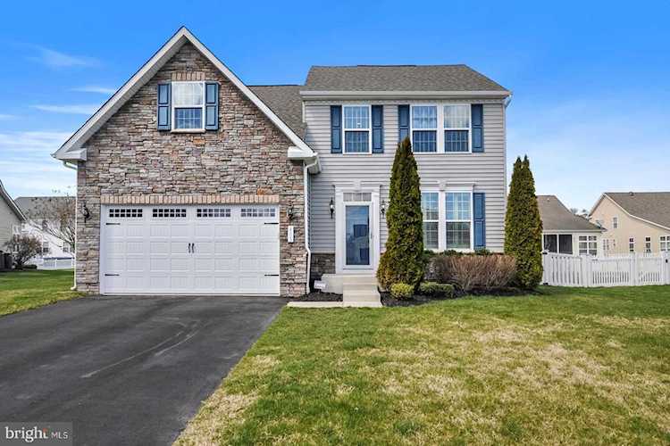 PHOTOS & DETAILS: 405 Amberly Ct, Millsboro, DE 19966 For Sale - MLS #DESU2038730 - Photos, Virtual Tour, School Info - Real Estate Listing Info Photo 1