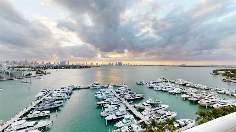 1800 Sunset Harbour Dr #1508 Miami Beach, FL 33139