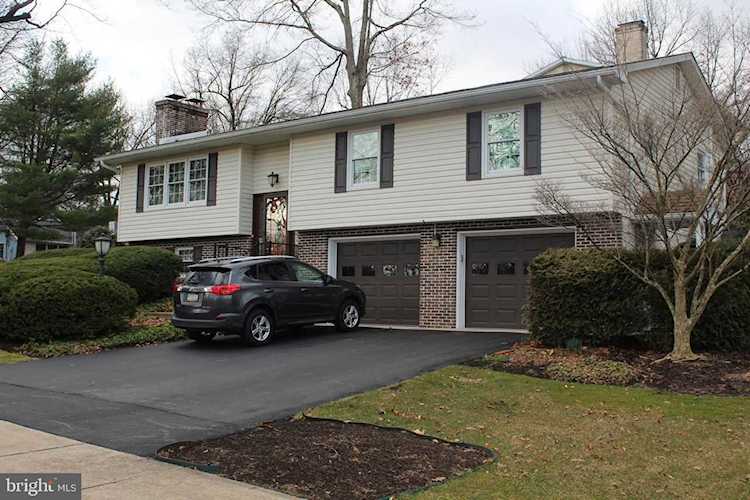 598 Longbarn Rd State College, PA 16803
