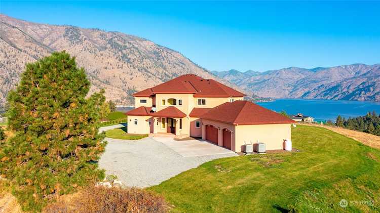 555 Loop Ave Manson, WA 98831