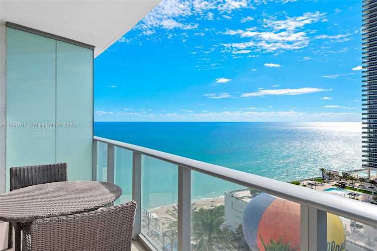 4111 S Ocean Dr #1509 Hollywood, FL 33019