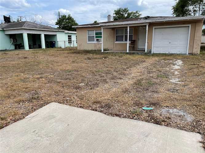 3920 Watrous Ave W Tampa, FL 33629