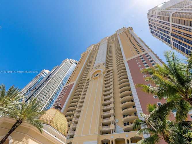 17875 Collins Ave #4101 Sunny Isles Beach, FL 33160