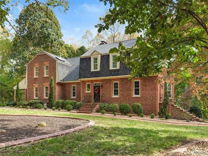 3215 Oxford Dr Sutherland, VA 23885
