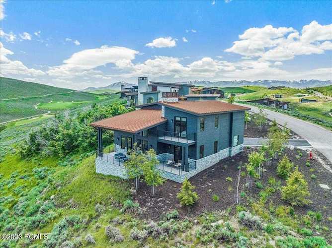 7114 Golden Bear Loop W Park City, UT 84098