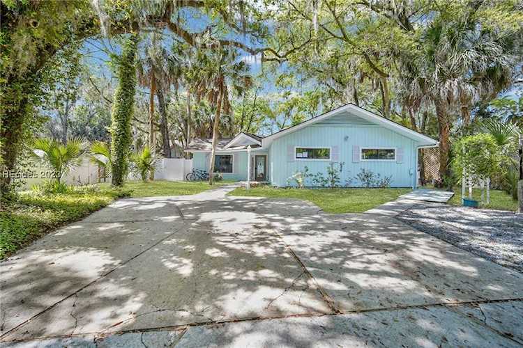 10 Park Rd Hilton Head Island, SC 29928