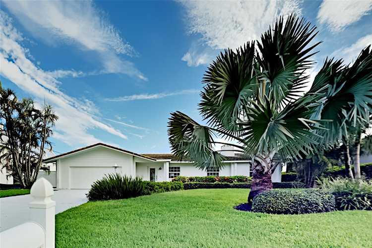 691 Old Compass Rd Longboat Key, FL 34228