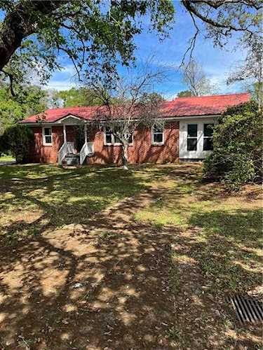 2496 Sayner Avenue Mobile, AL 36605