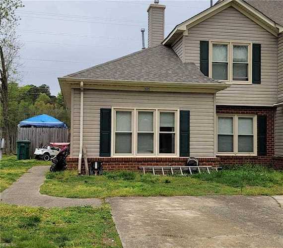 101 Monarch Glade Yorktown, VA 23692 | MLS 10481313 Photo 1