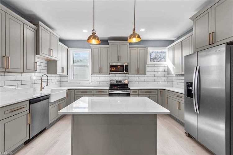 806 W 34th St Norfolk, VA 23508 | MLS 10481356 Photo 1