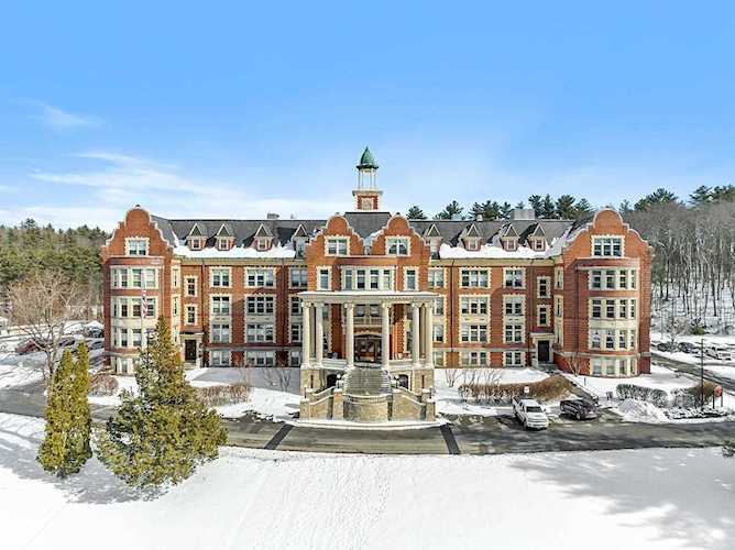 15 Mount Saint Mary's Way #108 Hooksett, NH 03106 | MLS 4946393 Photo 1